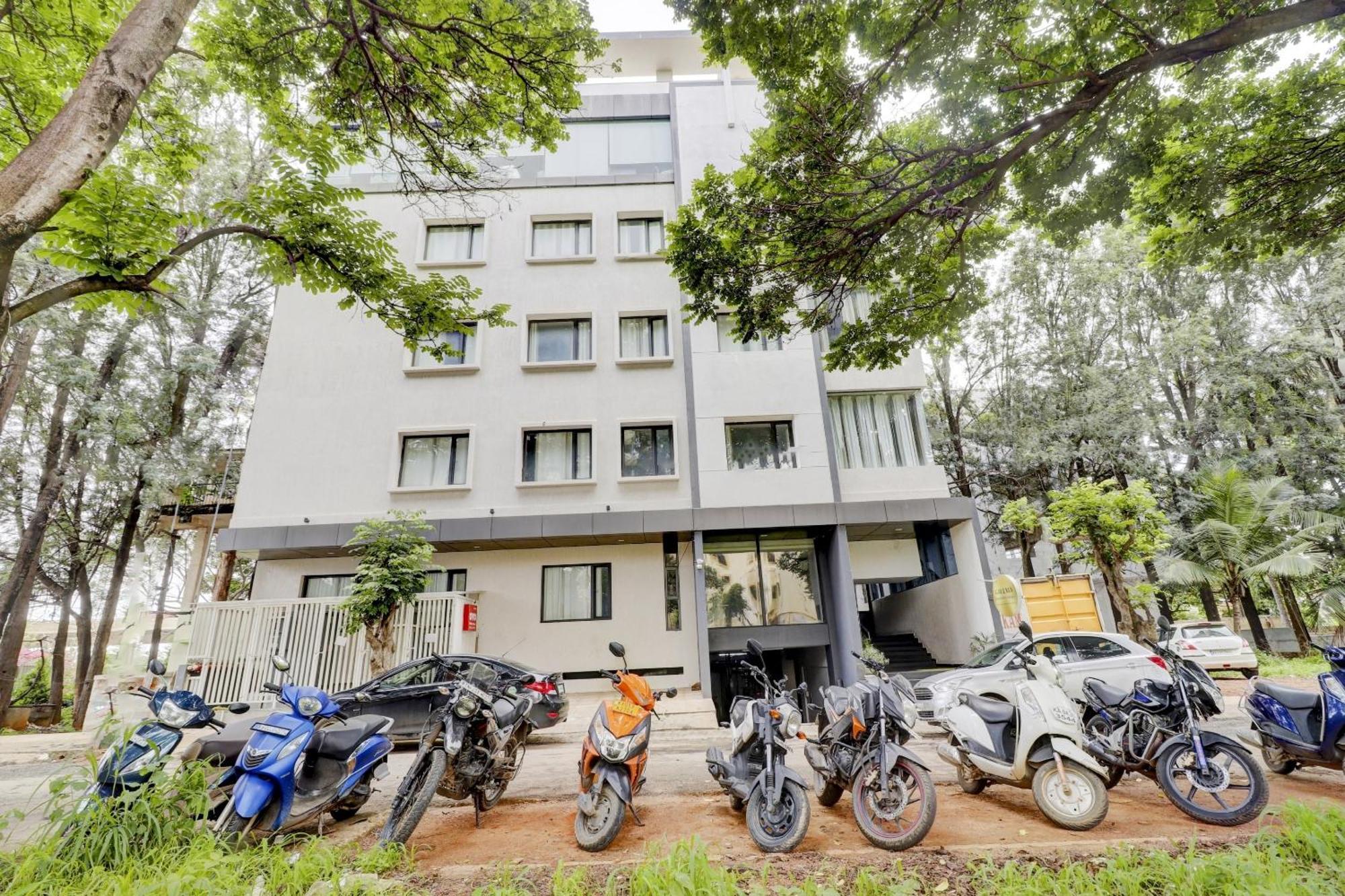 Super Sleek Townhouse Galexia Hotel And Resorts Bangalore Esterno foto